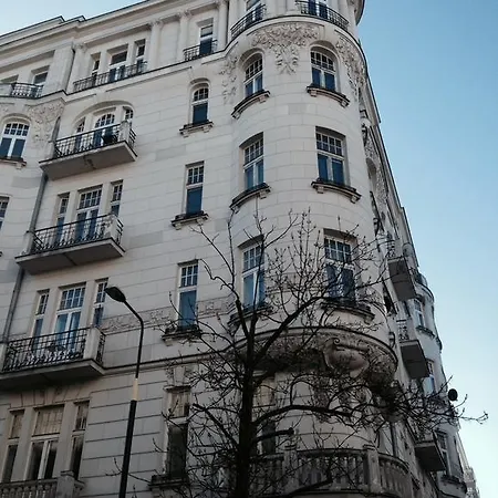 Roommate Hoza 41 Apartment